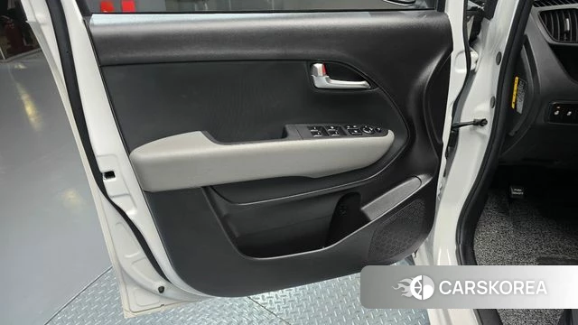 Kia The New Kia Ray id 4735480 из Кореи 16
