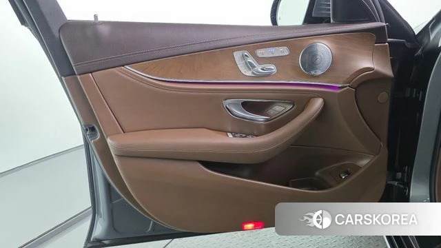Mercedes-Benz E-Class W213 id 4780891 из Кореи 16