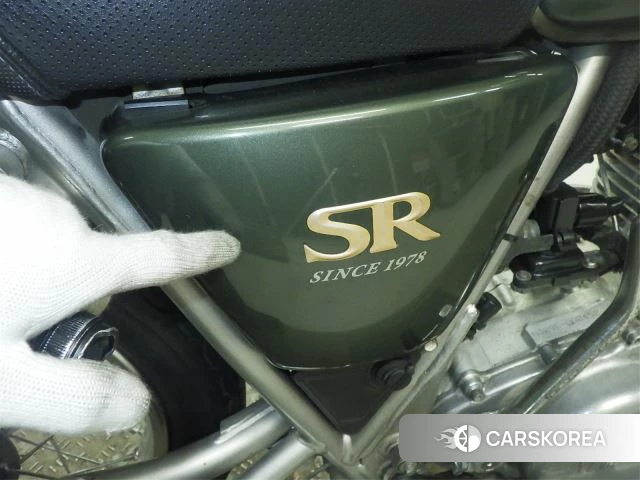 Yamaha SR 400 id 3945389 из Японии 16