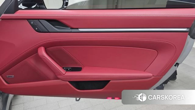 Porsche 911(992) id 4700860 из Кореи 16
