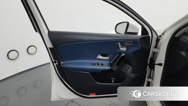 Mercedes-Benz A-Class W177 id 4614872 из Кореи 16