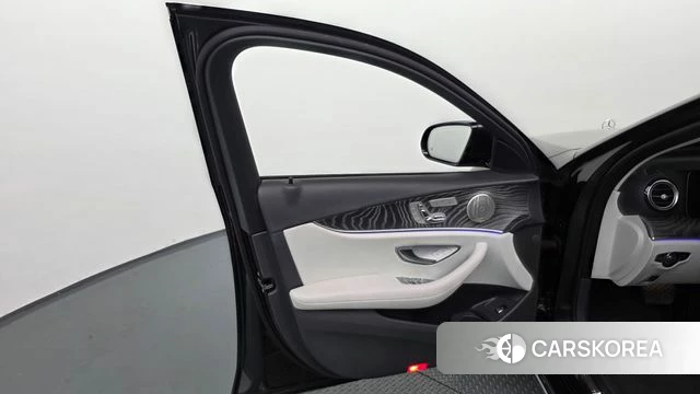 Mercedes-Benz E-Class W213 id 4443629 из Кореи 16