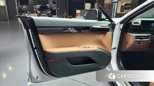 Hyundai Grandeur (GN7) id 4230542 из Кореи 16