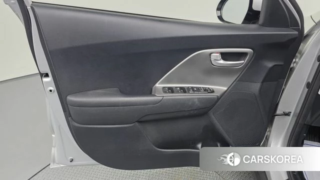 Kia Niro Plus id 4763631 из Кореи 16