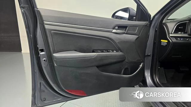 Hyundai Avante AD id 4543771 из Кореи 16