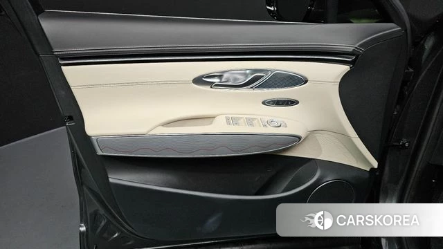 Genesis GV70 id 4186934 из Кореи 16