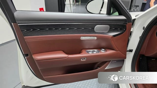 Genesis G90 (RS4) id 4444702 из Кореи 16