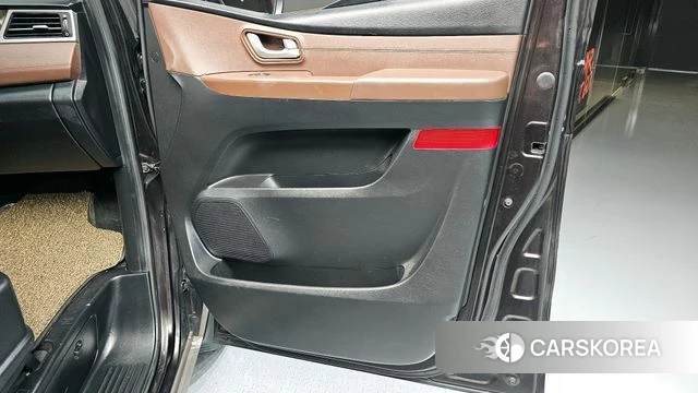 Hyundai The New Grand Starex id 4331730 из Кореи 16