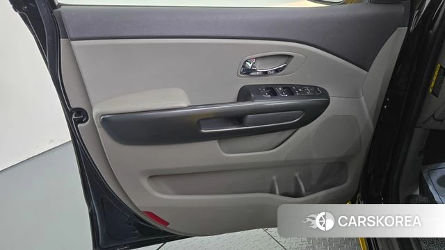 Kia All New Carnival id 4448313 из Кореи 16