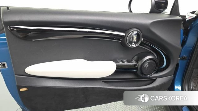 Mini Cooper S Convertible id 4711324 из Кореи 16