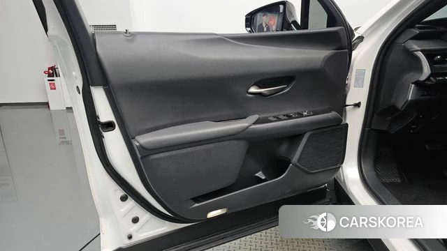 Lexus UX250h id 4677587 из Кореи 16