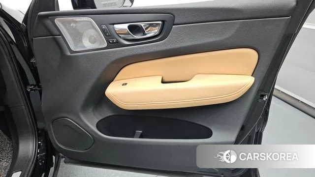 Volvo XC60 second Generation id 4489643 из Кореи 16