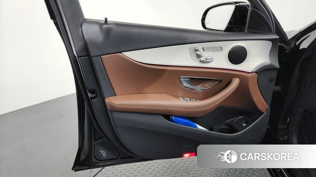 Mercedes-Benz E-Class W213 id 4224659 из Кореи 16