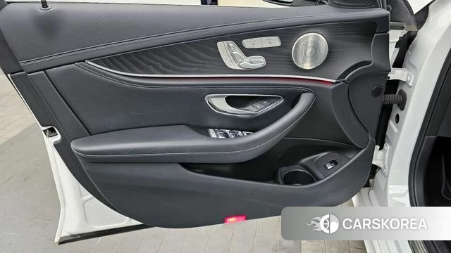 Mercedes-Benz E-Class W213 id 4293510 из Кореи 16