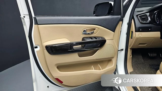 Kia The New Carnival id 4372010 из Кореи 16