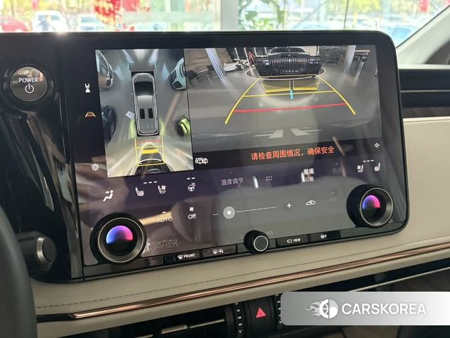 Lexus LM id 4026793 из Китая 16