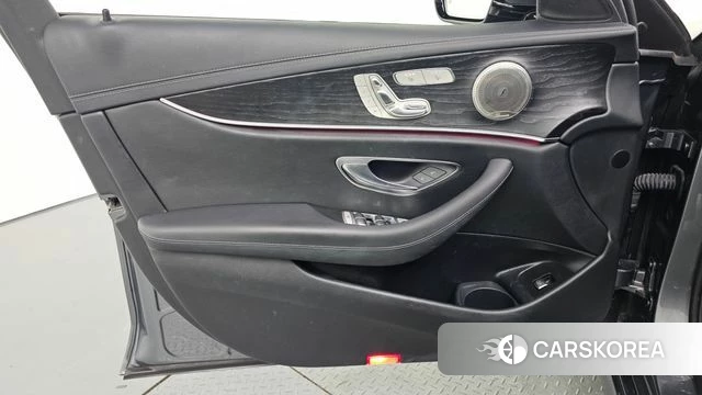Mercedes-Benz E-Class W213 id 4749739 из Кореи 16
