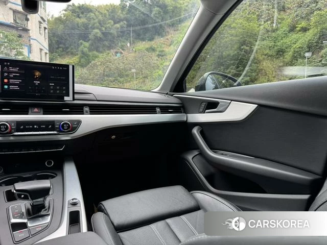 Audi A4L id 4297707 из Китая 16