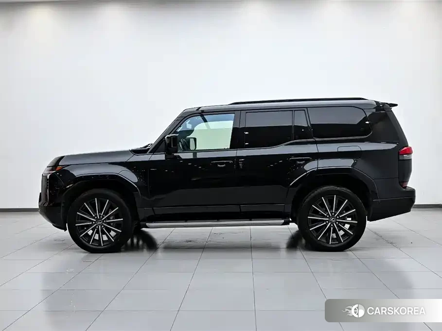 Lexus GX id 4599525 из Китая 16
