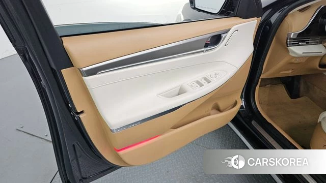 Hyundai The New Grandeur IG Hybrid id 4410011 из Кореи 16