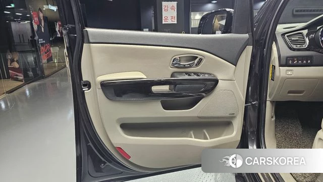 Kia The New Carnival id 4225675 из Кореи 16