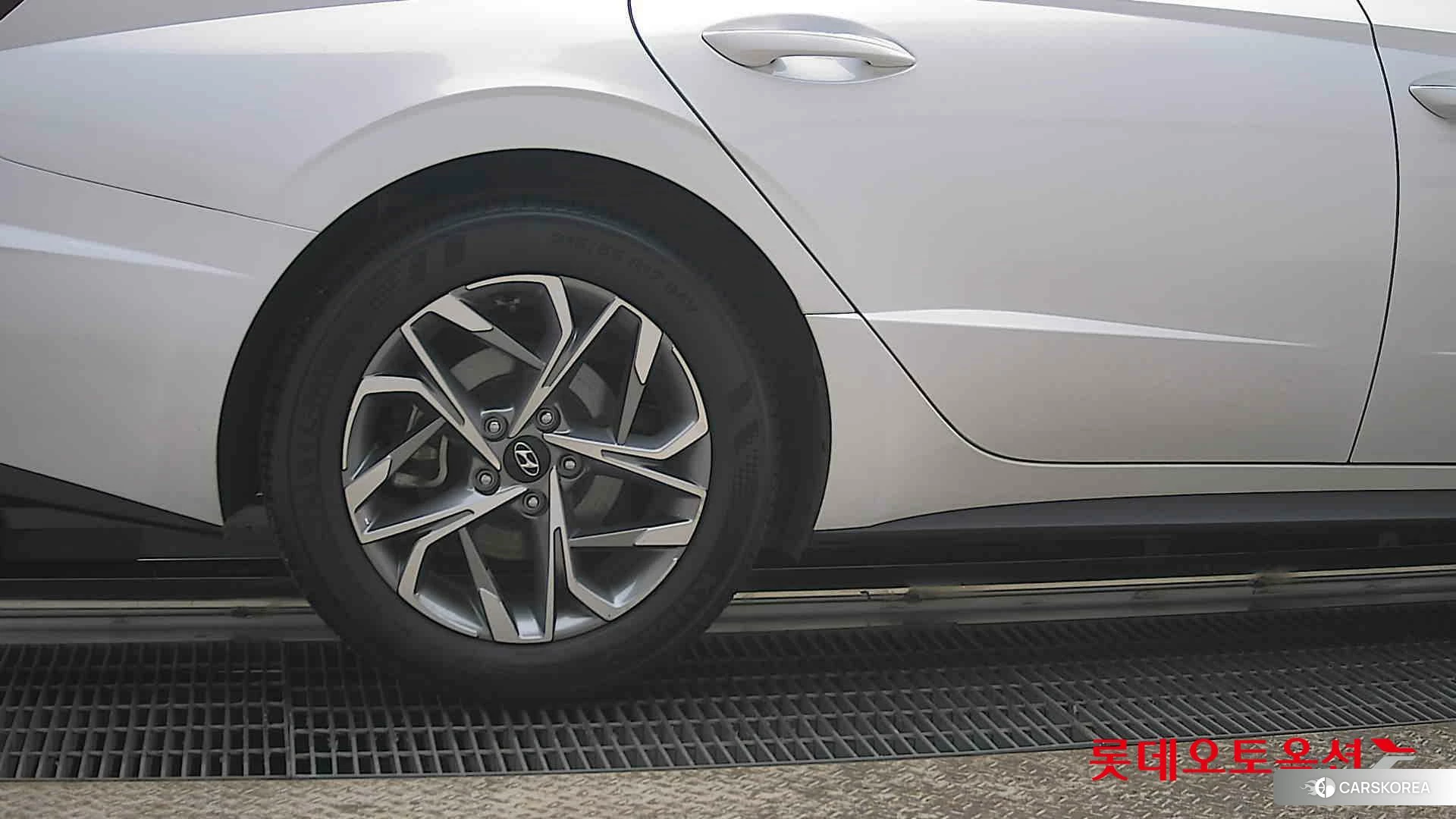 Hyundai Sonata id 3882030 из Кореи 16