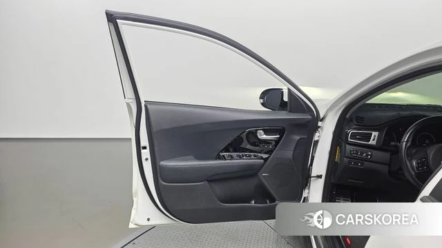 Kia Niro EV id 4856186 из Кореи 16