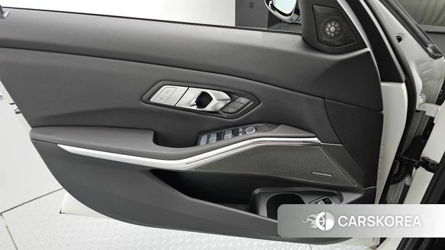 BMW 3 Series (G20) id 4773345 из Кореи 16