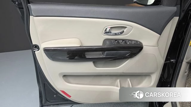 Kia The New Carnival id 4693707 из Кореи 16