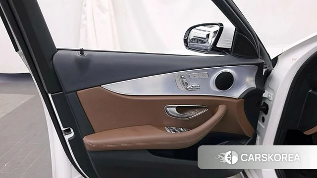Mercedes-Benz E-Class W213 id 4775857 из Кореи 16