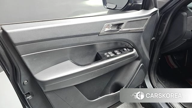 Ssangyong The New Rexton Sports Cannes id 4533639 из Кореи 16