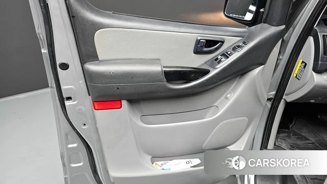 Hyundai The New Grand Starex id 4737163 из Кореи 16