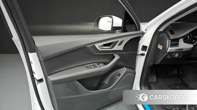Audi Q7 (4M) id 4604922 из Кореи 16