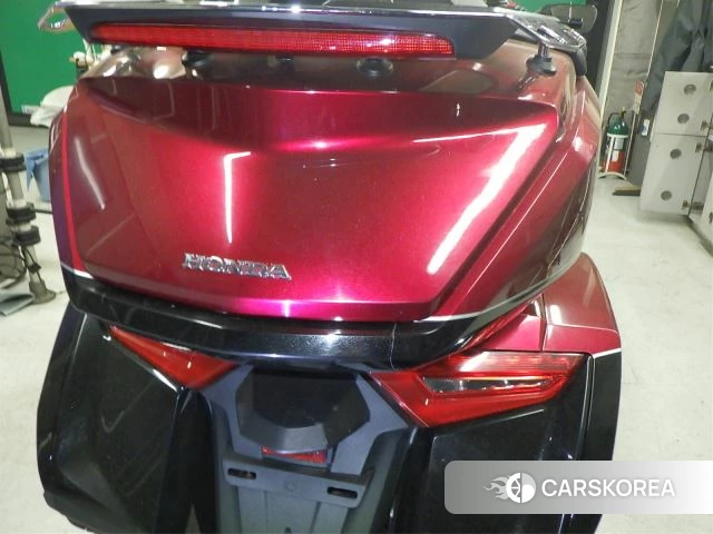 Honda GL1800 TOUR DCT id 4030592 из Японии 16