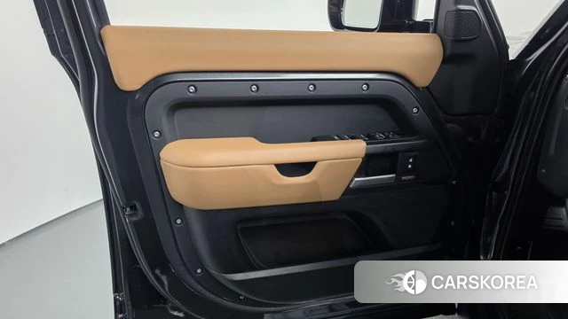 Land Rover Defender (L663) id 4870409 из Кореи 16