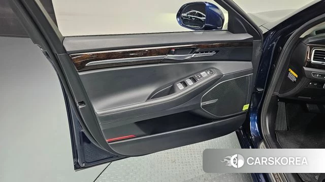 Genesis G90 id 4604308 из Кореи 16
