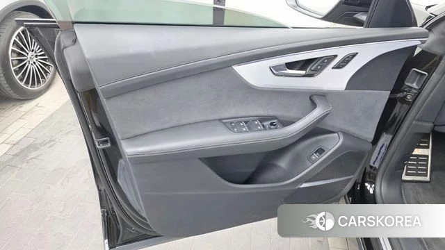 Audi Q8 (4M) id 4617508 из Кореи 16
