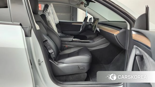 Tesla Model Y id 4474766 из Кореи 16