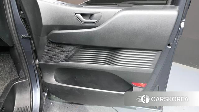 Hyundai Staria id 4329965 из Кореи 16
