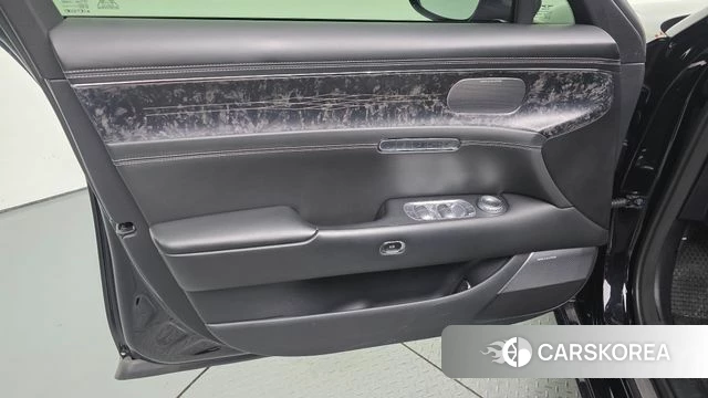 Genesis G90 (RS4) id 4793176 из Кореи 16