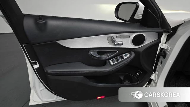 Mercedes-Benz C-Class W205 id 4251436 из Кореи 16