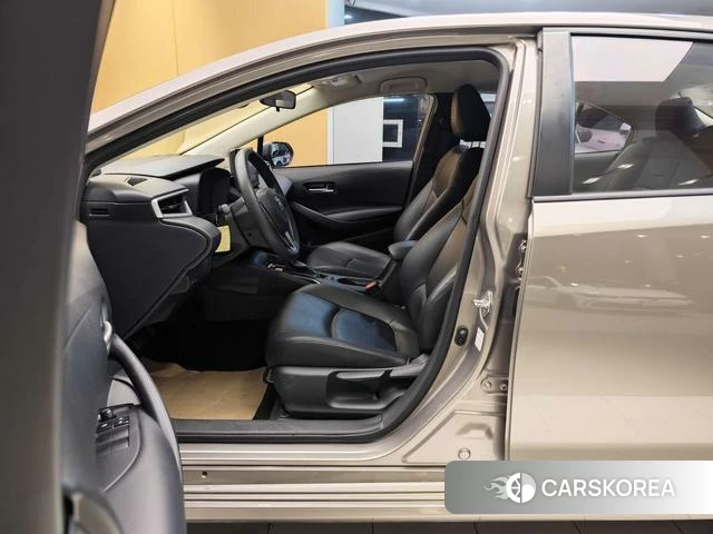 Toyota Corolla id 4299835 из Китая 16