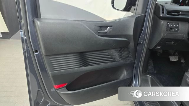 Hyundai Staria id 4282677 из Кореи 16