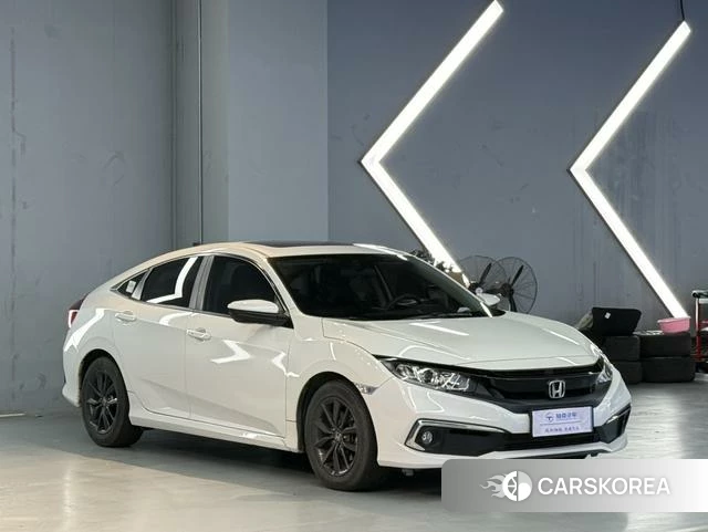 Honda Civic id 4240570 из Китая 16