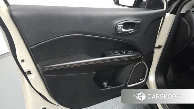 Jeep Compass 2nd Generation id 4339258 из Кореи 16