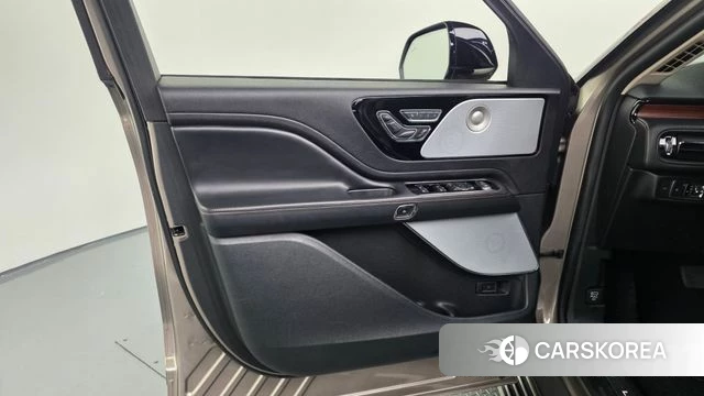 Lincoln Aviator 2nd generation id 4324196 из Кореи 16