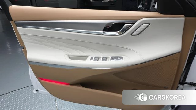 Hyundai The New Grandeur IG Hybrid id 4224686 из Кореи 16