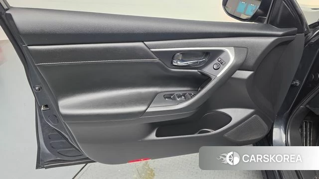 Nissan Altima id 4372066 из Кореи 16