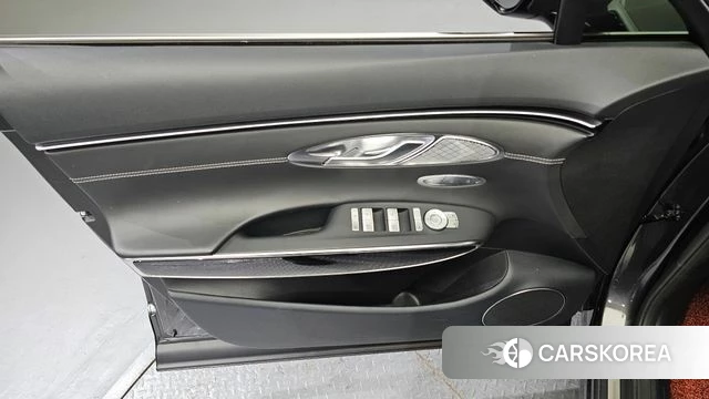 Genesis GV70 id 4905321 из Кореи 16