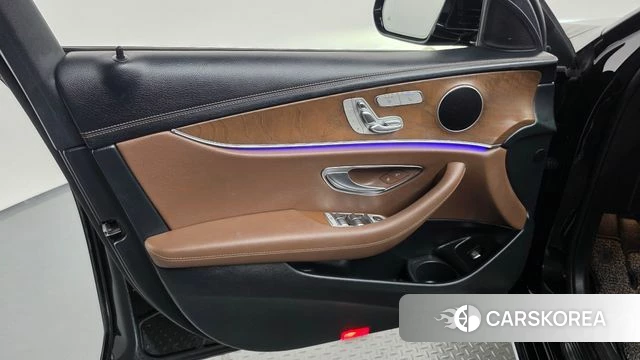 Mercedes-Benz E-Class W213 id 4893377 из Кореи 16